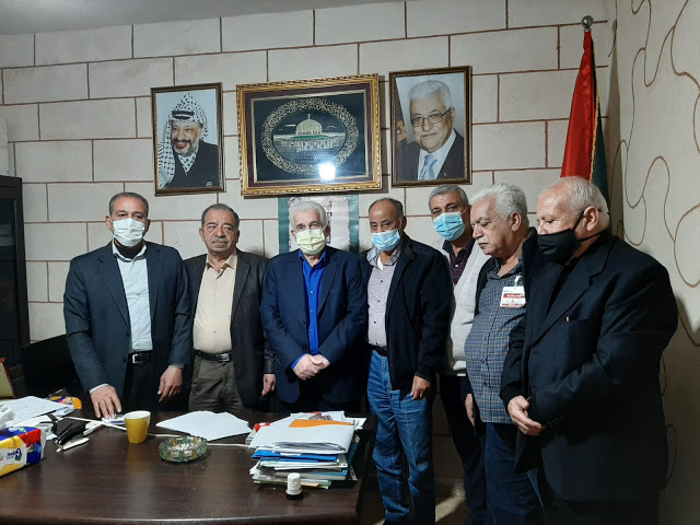 اللجان الشعبية تبحث أوضاع المخيمات مع شؤون اللاجئين