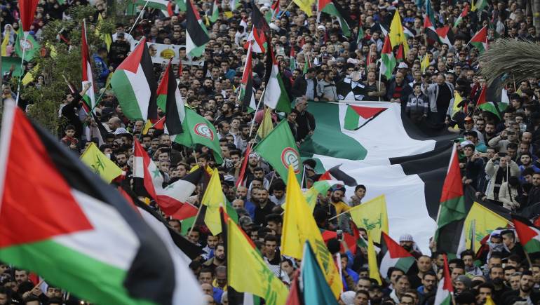 الدولة اللبنانية عاجزة عن الجمع بين حب فلسطين والفلسطينيين