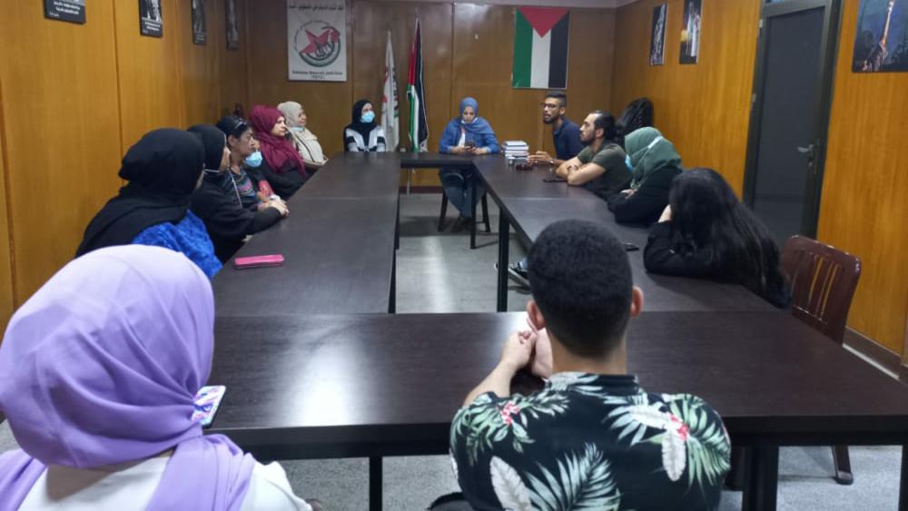 مجد تعرض برنامجها على أهالي مخيم مار إلياس