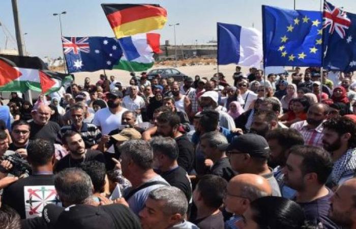 65 الف فلسطيني يطالبون بنقل ملفاتهم إلى مفوضية اللاجئين