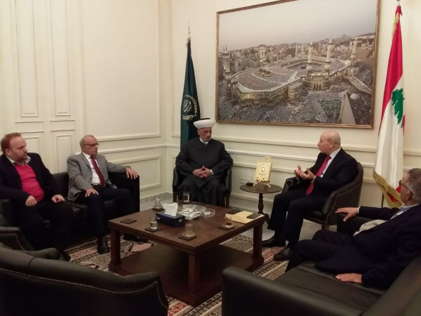 الديمقراطية ودريان يبحثان أوضاع اللاجئين الفلسطينيين في لبنان