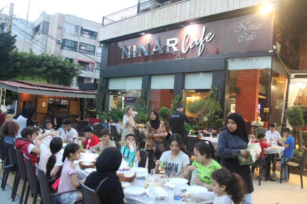 إفطار جماعي للأطفال في نينار