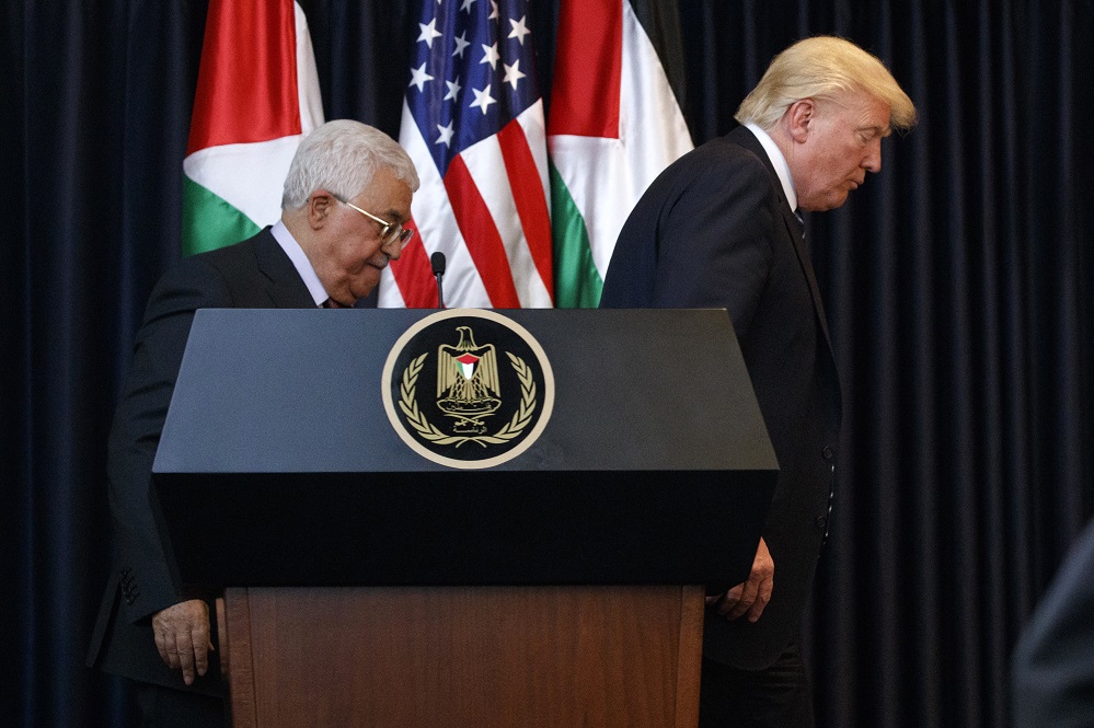 هل تعتقد بقدرة القيادة الفلسطينية على تحييد الولايات المتحدة بعد الإعلان عن رفض دورها كوسيط؟