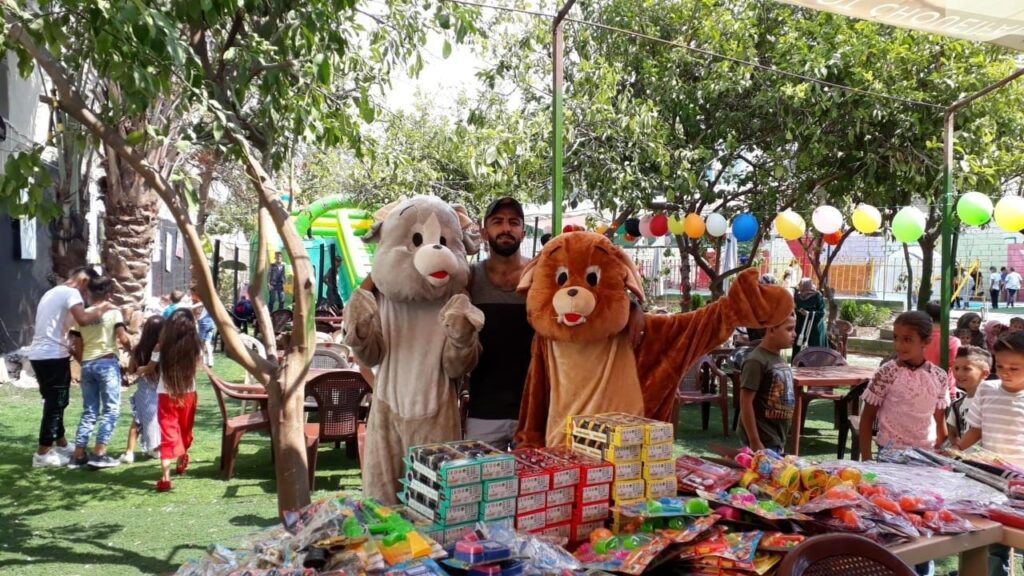 كرنفال للعيد في عين الحلوة