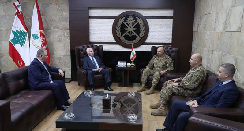 عون يؤكد إرتياحه لإستقرار الأوضاع في المخيمات