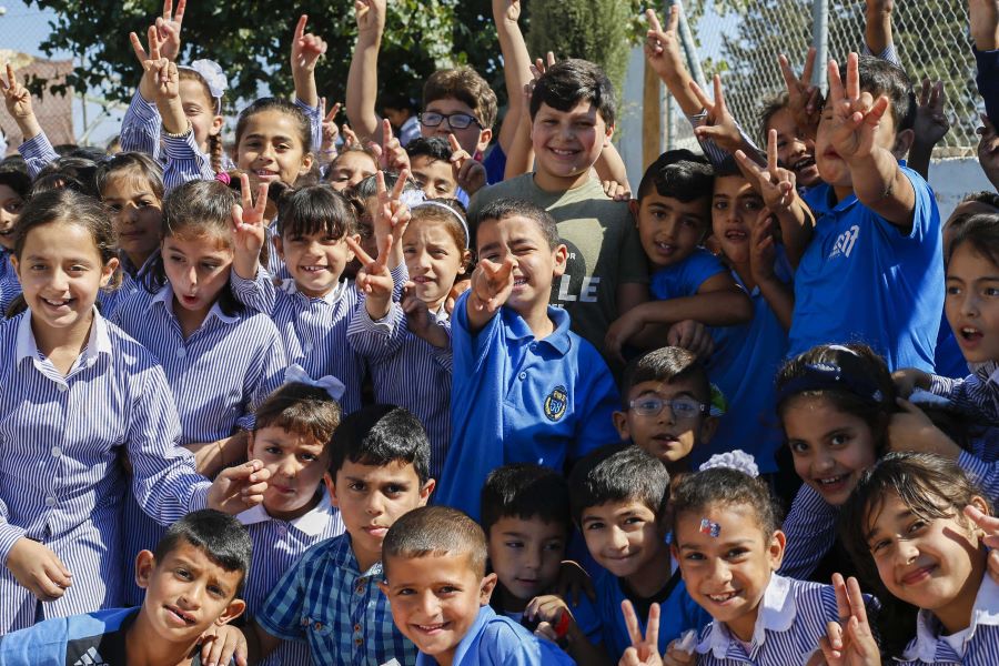 هويدي يدعو الكادر التعليمي للتواصل الإلكتروني مع التلاميذ