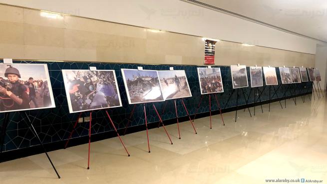نادي فلسطين ينظم معرض “إغتيال كاميرا” لمحيسن في الدوحة