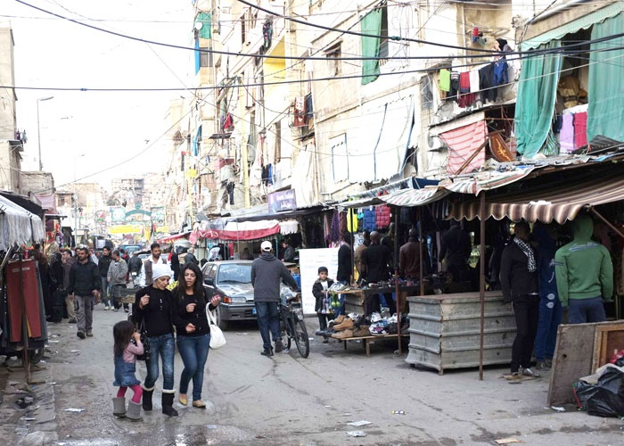 نزال يحذر من التطورات الأمنية في المخيمات