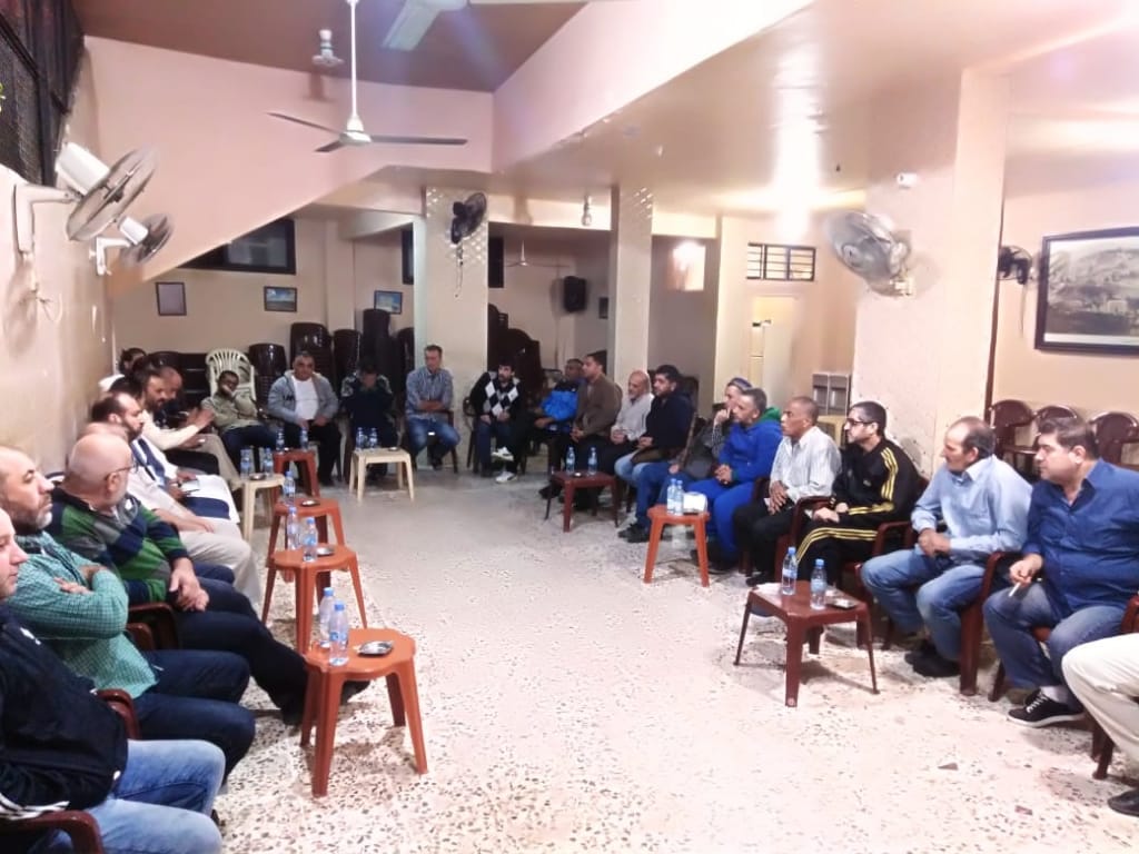 مخيمات لبنان تطالب الفصائل بمساعدات مالية