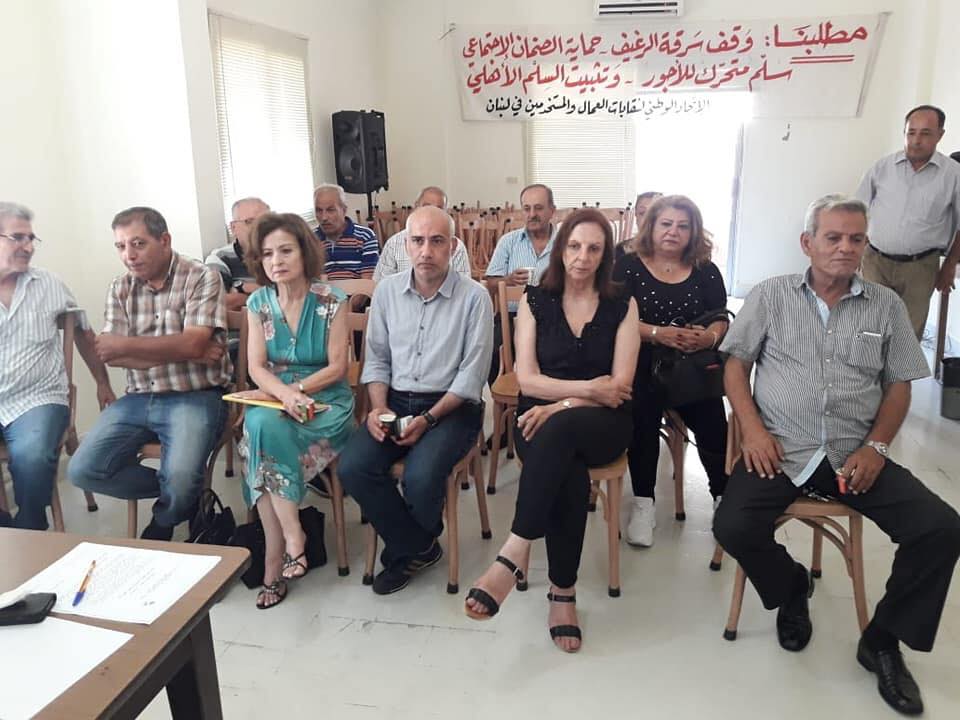 إتحاد نقابات العمال يدعو لمعالجة قرار أبو سليمان حول العمالة الفلسطينية