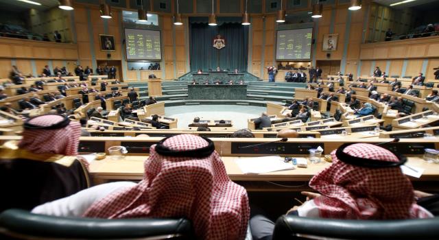 الأردن يعفي أبناء غزة من تصاريح العمل