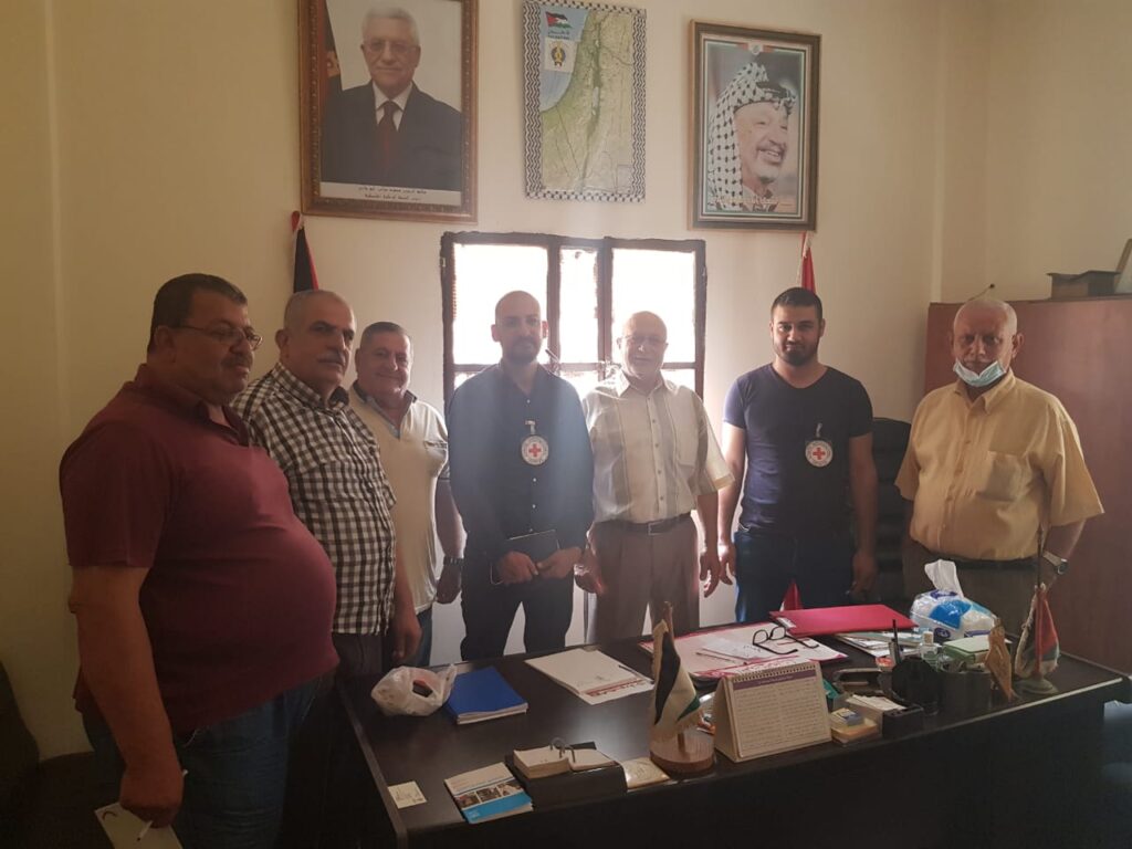 الصليب الأحمر يتابع برك مياه الشرب في الرشيدية