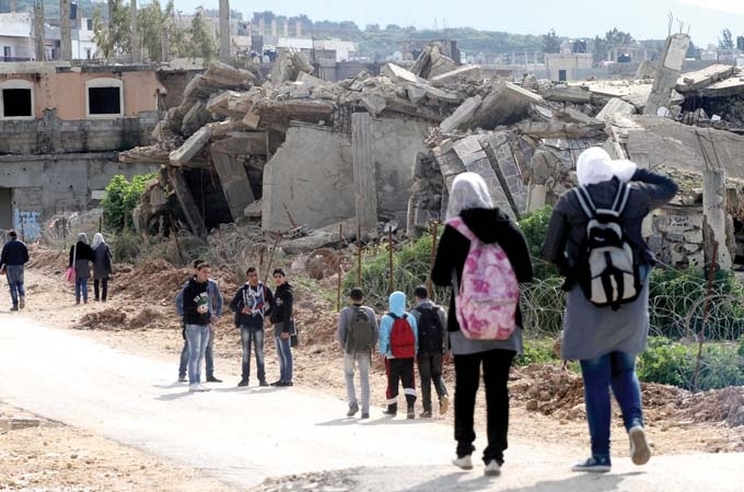 مساعدات مالية للعائلات النازحة في نهر البارد