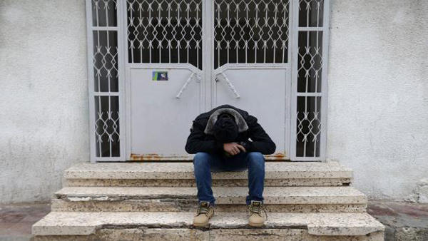 الإحباط والكآبة يزيدان حالات الانتحار في غزة