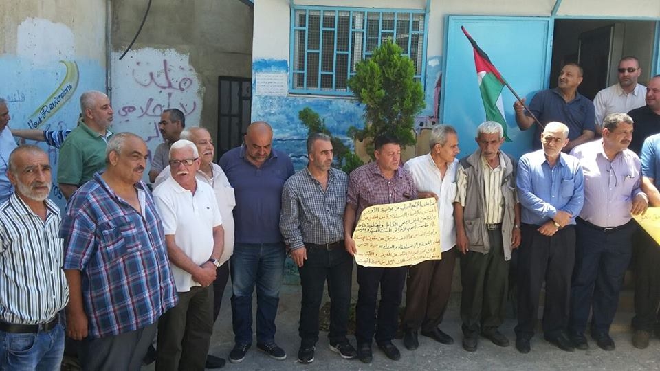 إحتجاجات في نهر البارد والبداوي على تقليصات الأونروا