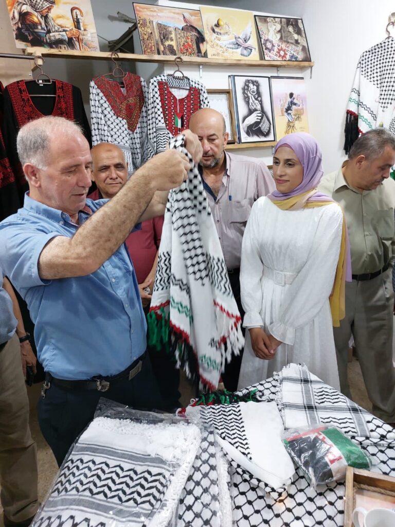 وردة وكوفية في الشمالي