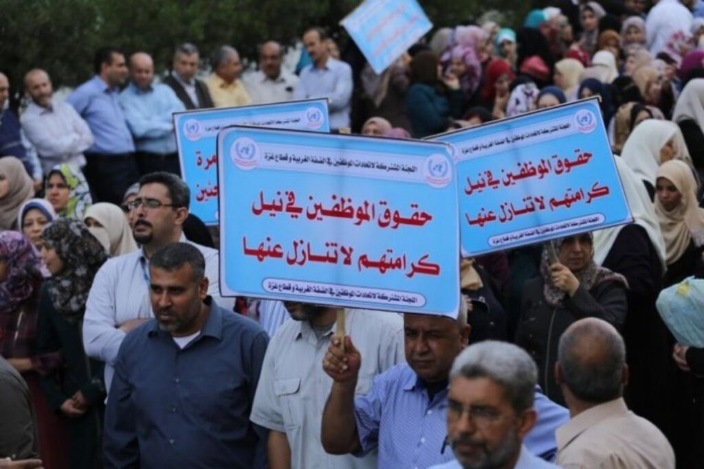 هويدي يطالب الأونروا بالتراجع عن تجميد زيادة العاملين
