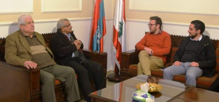 سعد يبحث أوضاع المخيمات مع غير والخطيب