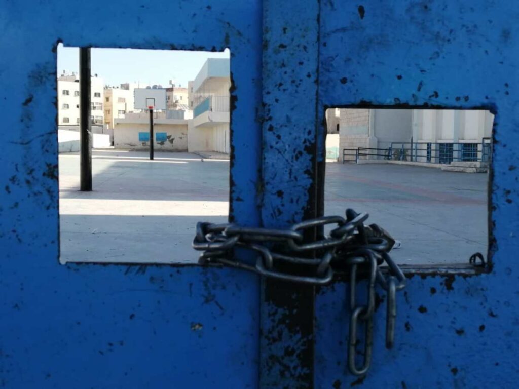 إضراب شامل لعاملي الأونروا في لبنان الإثنين