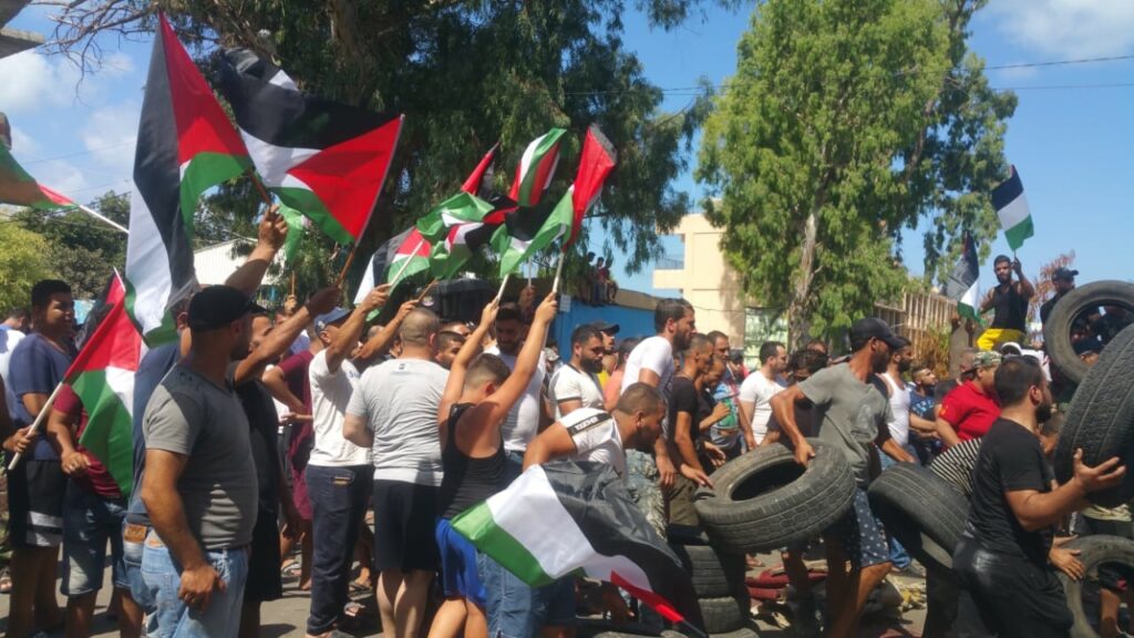 اللقاء التنسيقي يطالب القيادة الفلسطينية بالضغط على الأونروا