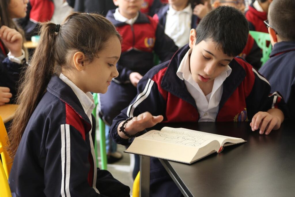 جهود لبنانية لإستيعاب التلاميذ الفلسطينيين في المدارس الحكومية
