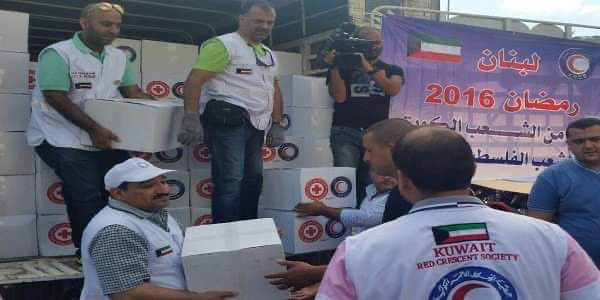 سلال غذائية كويتية لفلسطينيي لبنان