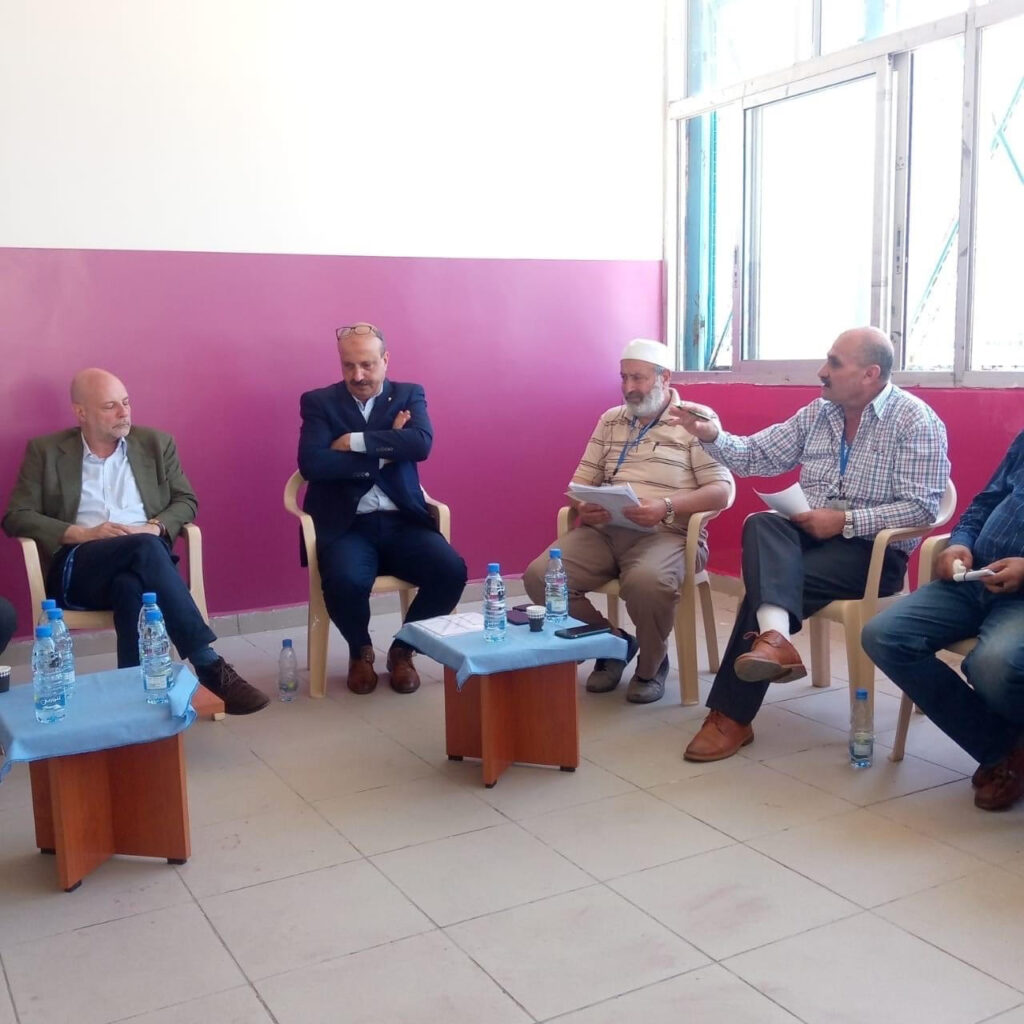 جولة لسفراء الدول المانحة في نهر البارد