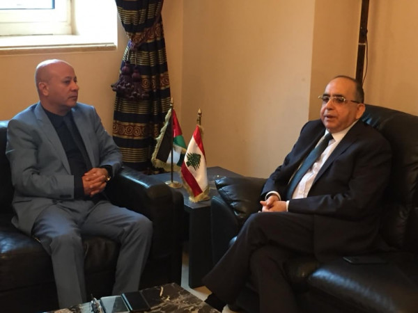 منيمنة وأبو هولي يحثان على وحدة القوى الفلسطينية