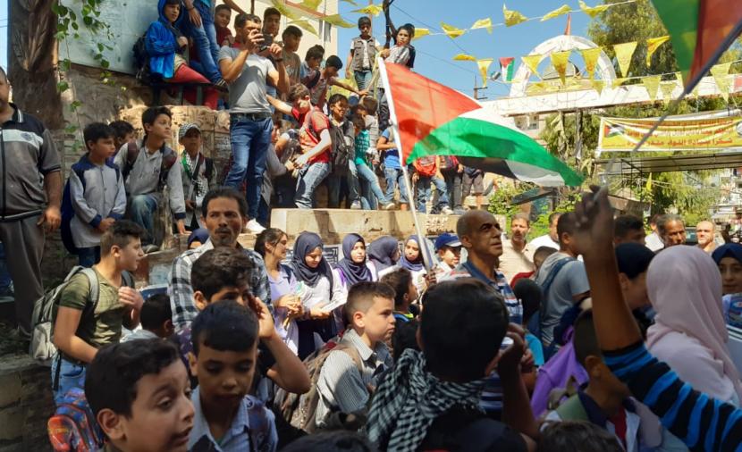 تحذيرات من مستقبل تعليم أطفال فلسطينيي لبنان في ظل الكورونا