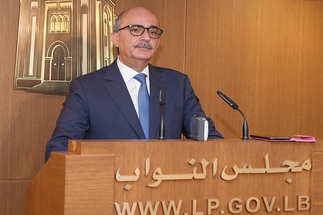 المستقبل يحاول تبرير تذمر نجم من وجود اللاجئين الفلسطينيين في لبنان