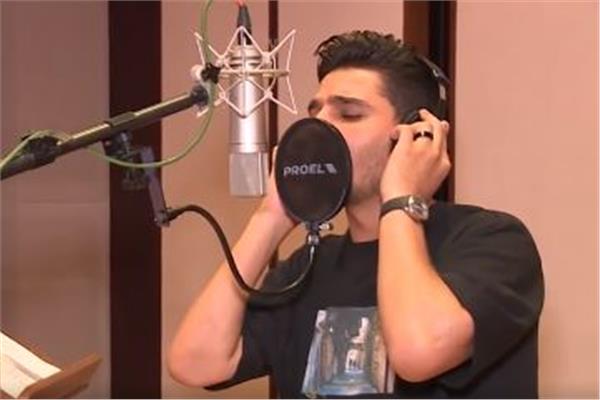 عساف يغني باللهجة الصعيدية