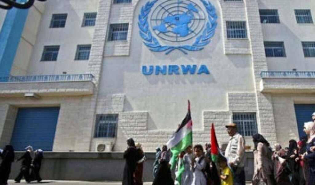 الهيئة الشبابية لفلسطينيي سوريا تتهم الأونروا بنهب المساعدات