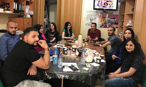 لقاء فريق عمل “شبابيك” يؤكد على الحيادية في الأداء الإعلامي