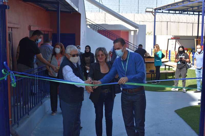 إفتتاح ملعب للأطفال في عين الحلوة