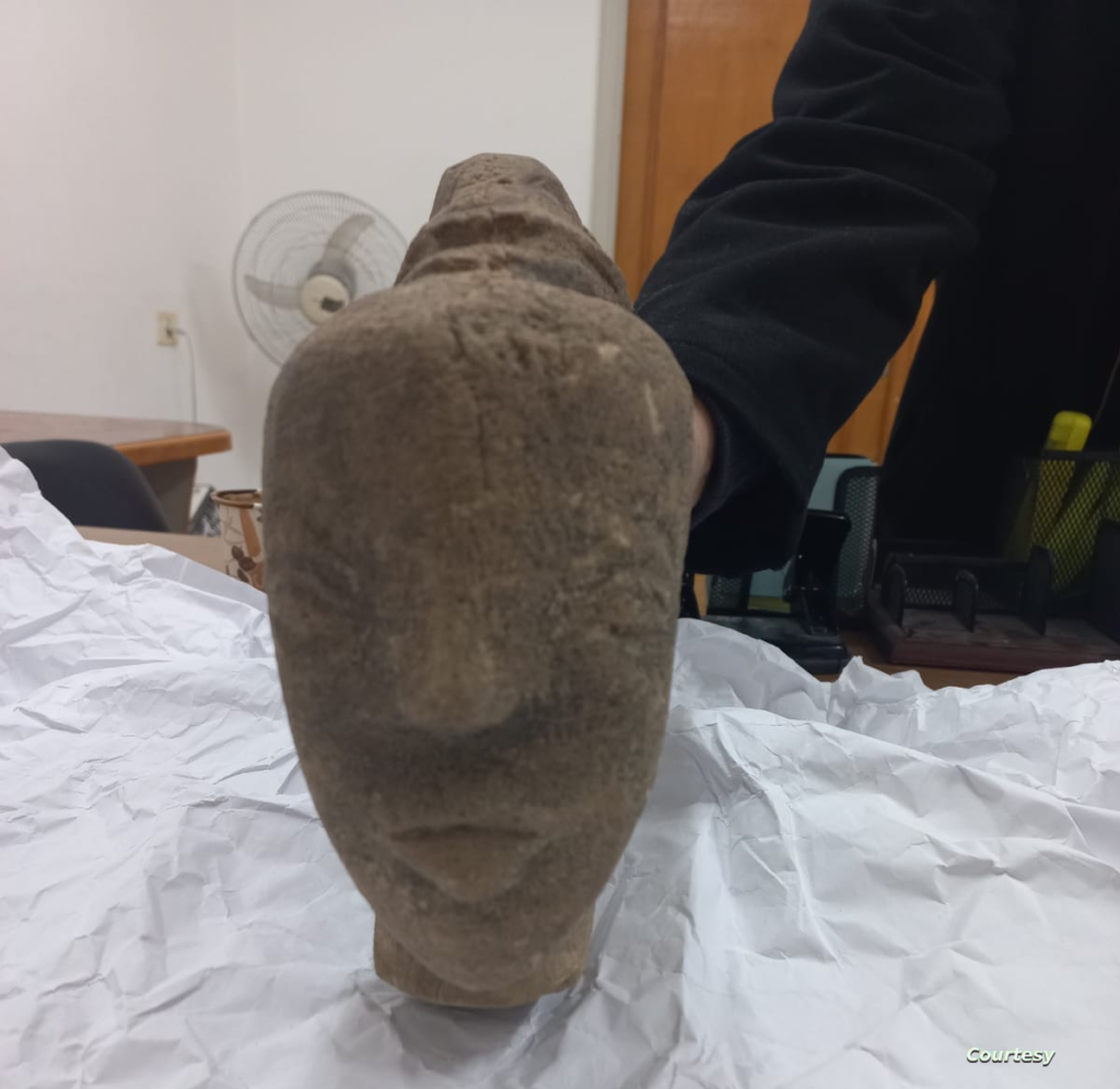 العثور على تمثال لالهة الحب الكنعانية في خانيونس