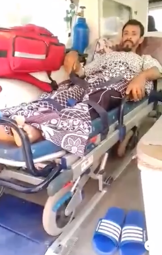 سرير إسعاف لإستلام معونة الأونروا في صيدا