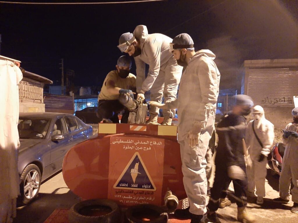 الحشرات تغزو المخيمات وهويدي يدعو الأونروا للقيام بمهامها