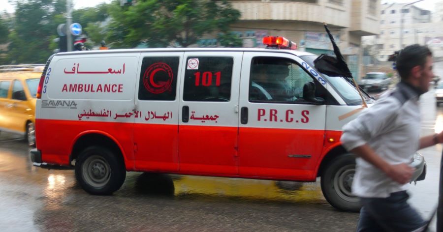 الهلال الأحمر يعلن عن إجراءاته لنقل إصابات الكورونا من المخيمات