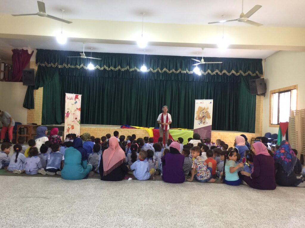 حكايتنا حكاية يختتم فعالياته في صور