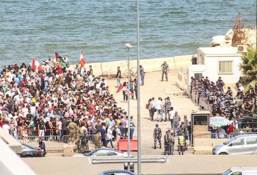 الفصائل تحذر من دعوات “أبواق السفارات” لتهجير الفلسطينيين
