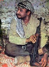 المقدح: عرفات آمن بالكفاح المسلح حتى النهاية