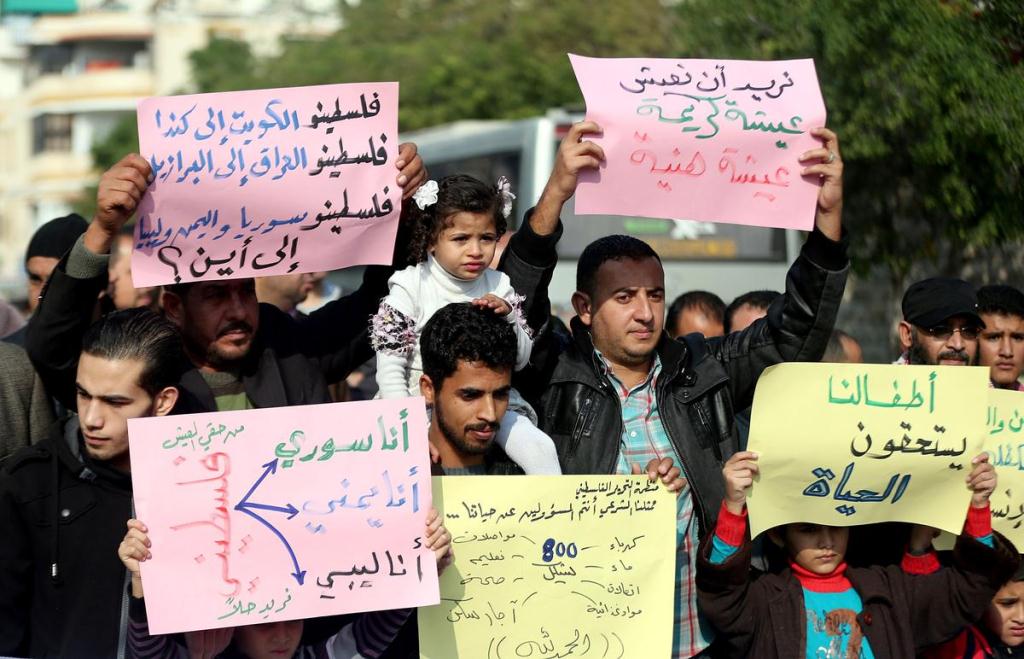 دعوات لمساواة اللاجئين الفلسطينيين في لبنان بسوريي تركيا