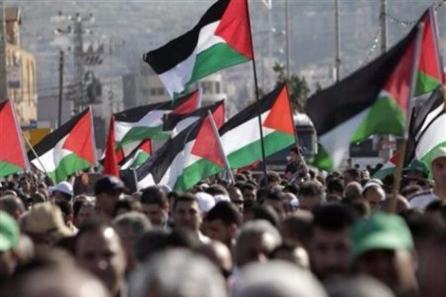 سعد يتابع شكاوى مخالفات رفع العلم الفلسطيني