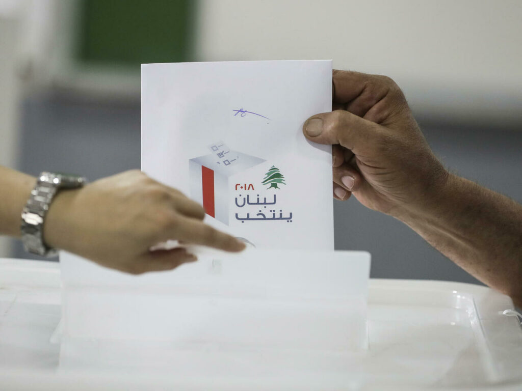 الفصائل تدعو للبقاء في المخيمات الأحد