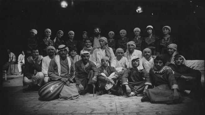 القطان تفتح غرفة أرشيف الفنون الشعبية