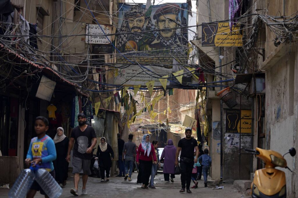 مساجد المخيمات تحتفي بعملية نابلس الفدائية