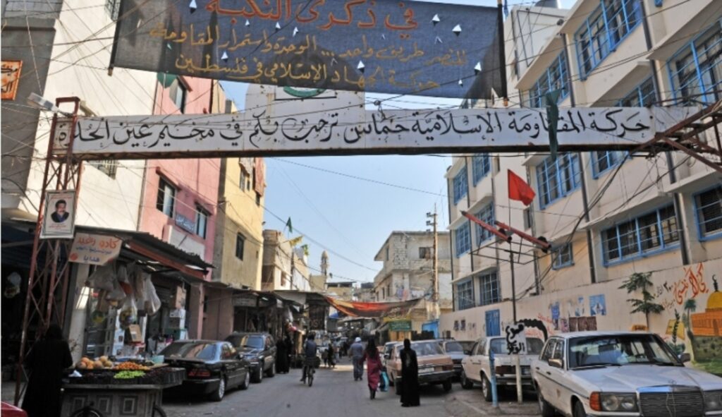 إتفاق فصائلي على تسليم “الخميني” بعد تسببه في أحداث عين الحلوة