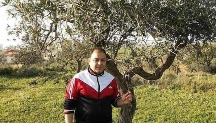 الأونروا تجمد التحقيق مع المعلم مصطفى