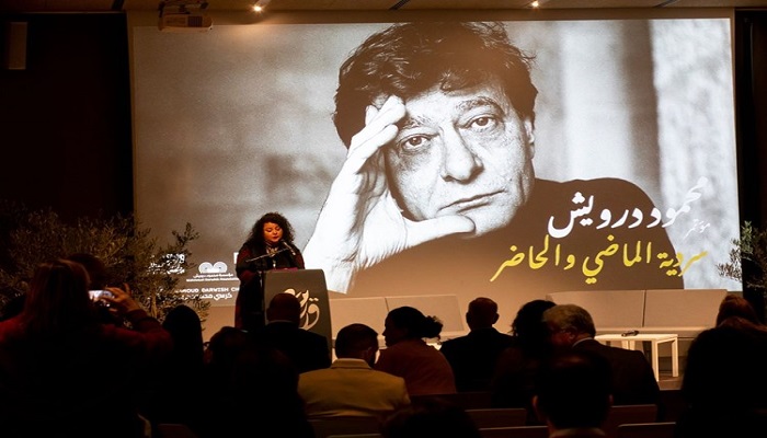 زكريا محمد يطالب بتنحية البس عن إدارة مؤسسة درويش