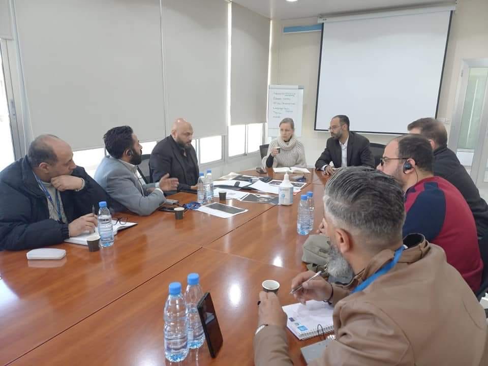 كلاوس تتسلم مذكرة بمطالب فلسطينيي سوريا